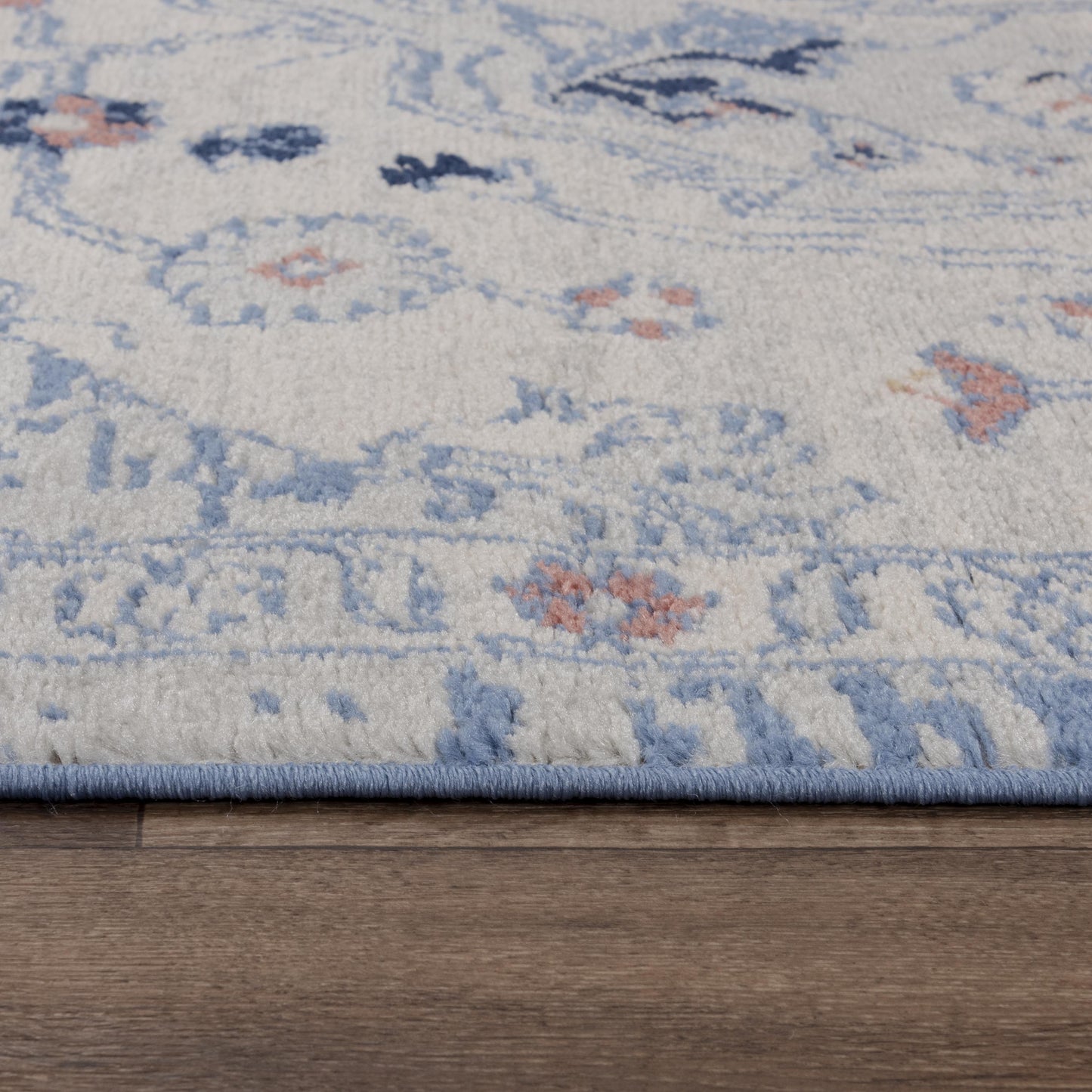 Marquise traditional rug, 8' x 10'.
