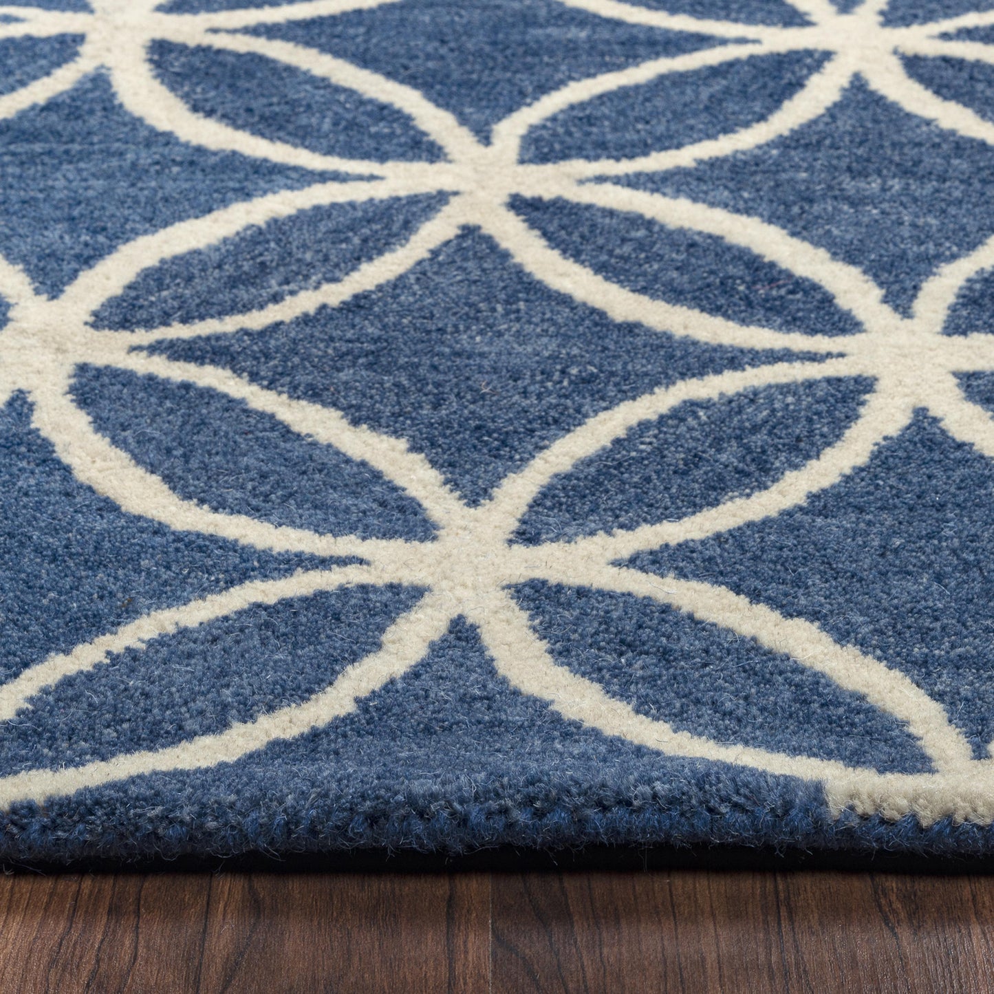Transitional rug, 3' x 5'.