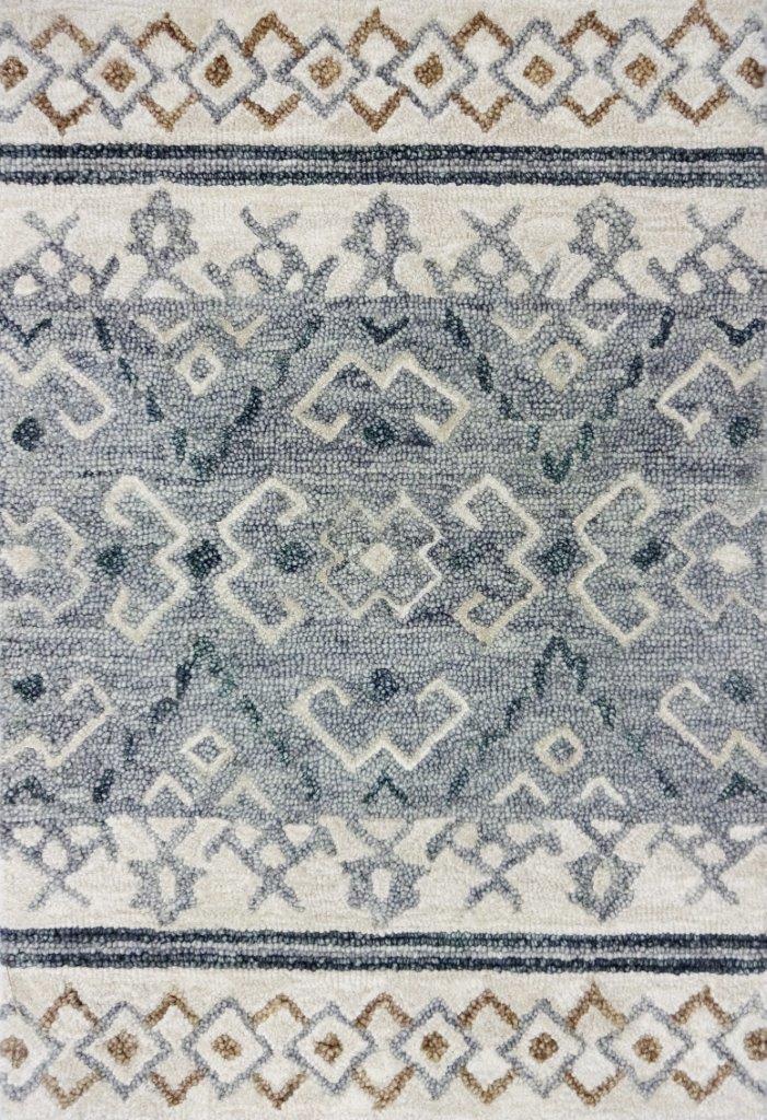 Transitional rug, 5' x 8'.