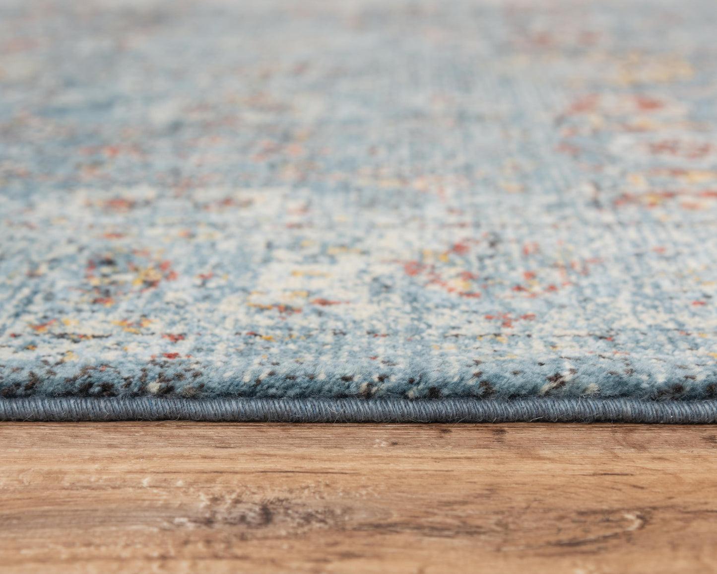 Traditional rug, 10' x 13'.