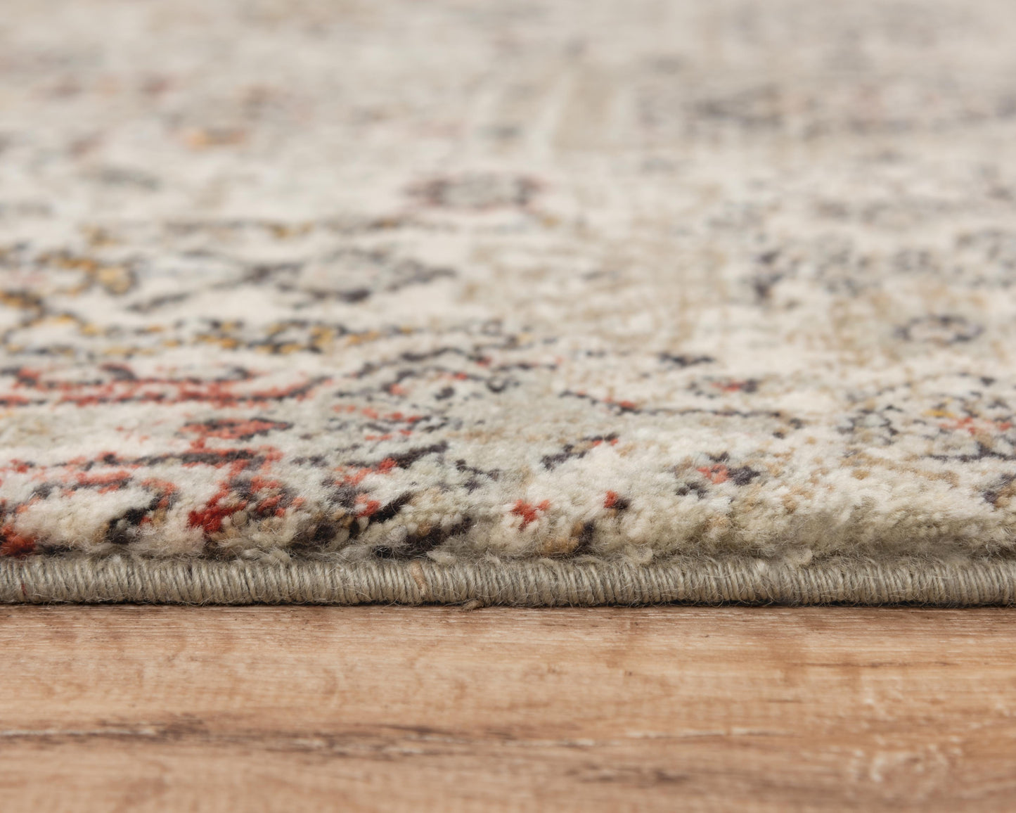 Ovation Traditional rug, 8' x 10'.