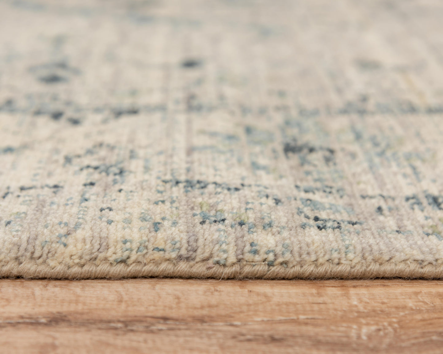 Platinum transitional rug, 2' x 3'.