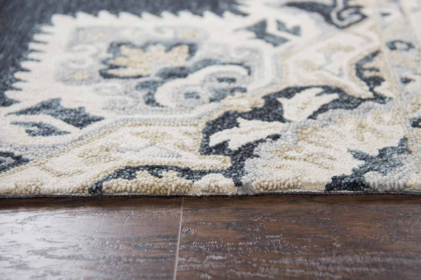 Resonant Traditional rug, 8' x 10'.