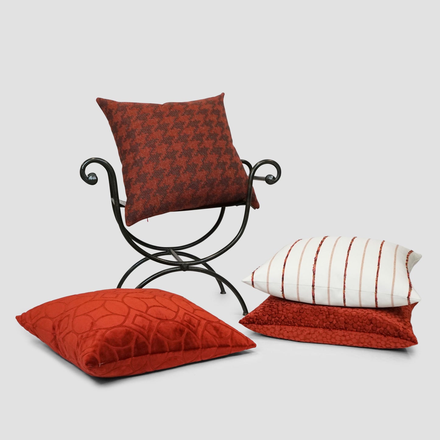 D.V. KAP HOME 24" x 24" Rexford Pillow - Henna Solid, Textured, Circular - Dots - 3039-H-2424