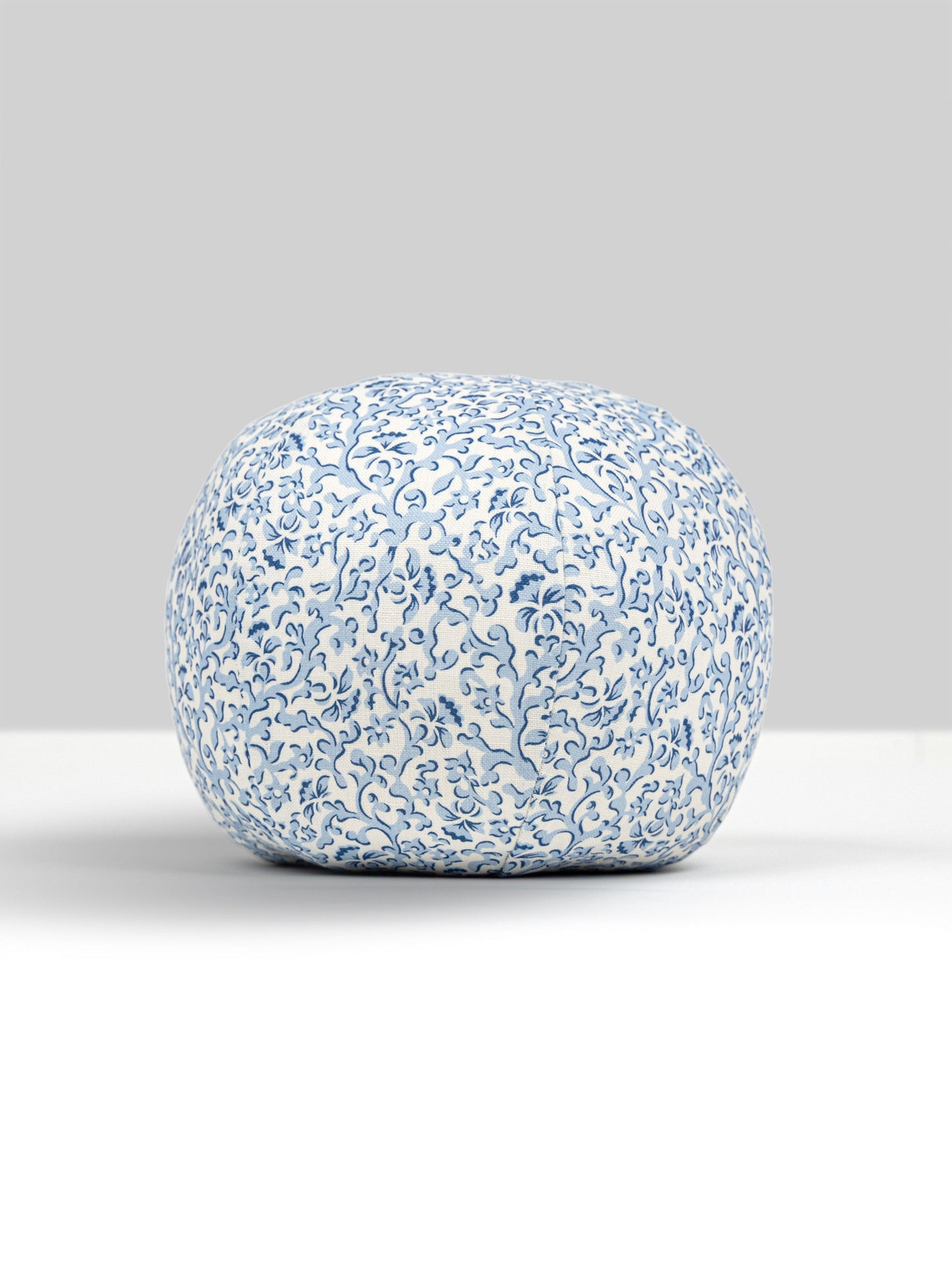 SCALAMANDRE BANDBOX PILLOW BLUEBELL - SCRADK166680005