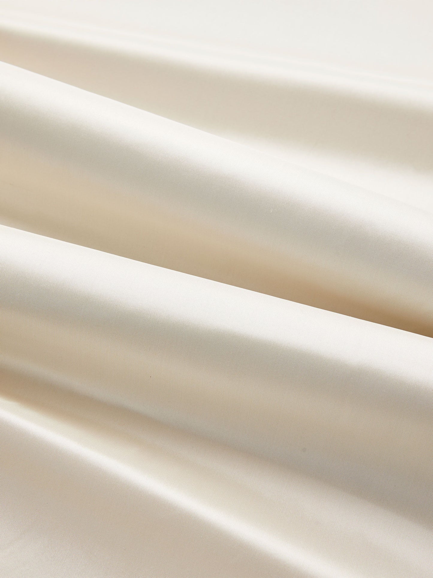 SCALAMANDRE OLYMPIA SILK TAFFETA FABRIC SNOWFALL - SC 000227250 NEW SKU # SC272500002