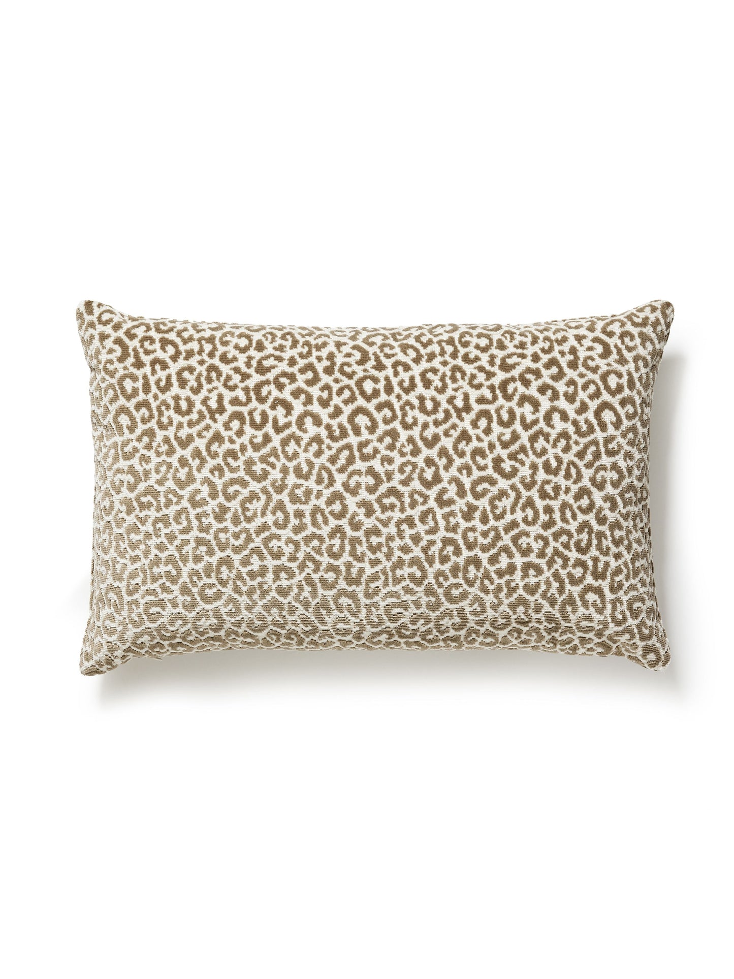 SCALAMANDRE PILLOWS ANIMAL SKIN
SMALL SCALE LUMBAR - SC 0003LBDK27037 NEW SKU # SCLBDK270370003