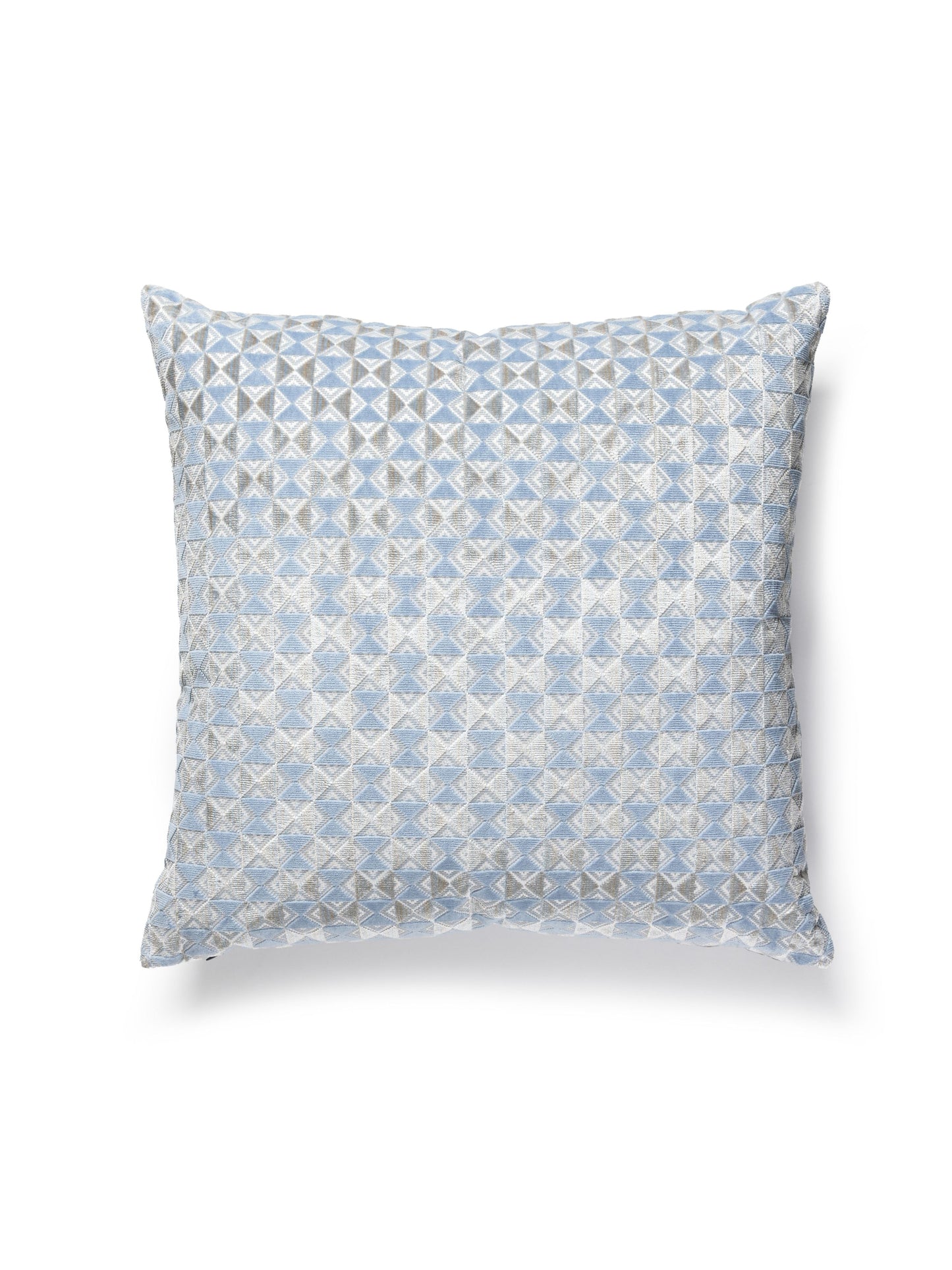 SCALAMANDRE PILLOWS GEOMETRIC
SMALL SCALE
STRIE SQUARE - SC 0005SDDK27324 NEW SKU # SCSDDK273240005