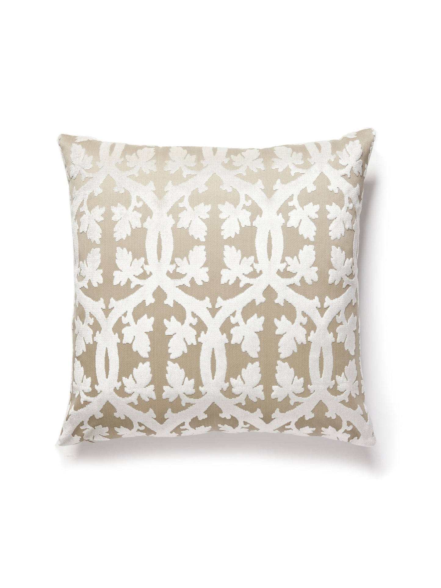 SCALAMANDRE PILLOWS BOTANICAL / FOLIAGE
FRETWORK / LATTICE SQUARE - SC 0013SDDK26690 NEW SKU # SCSDDK266900013