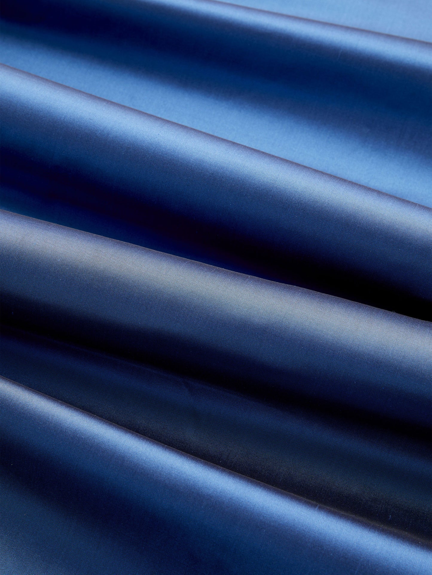 SCALAMANDRE OLYMPIA SILK TAFFETA FABRIC HUDSON - SC 001627250 NEW SKU # SC272500016