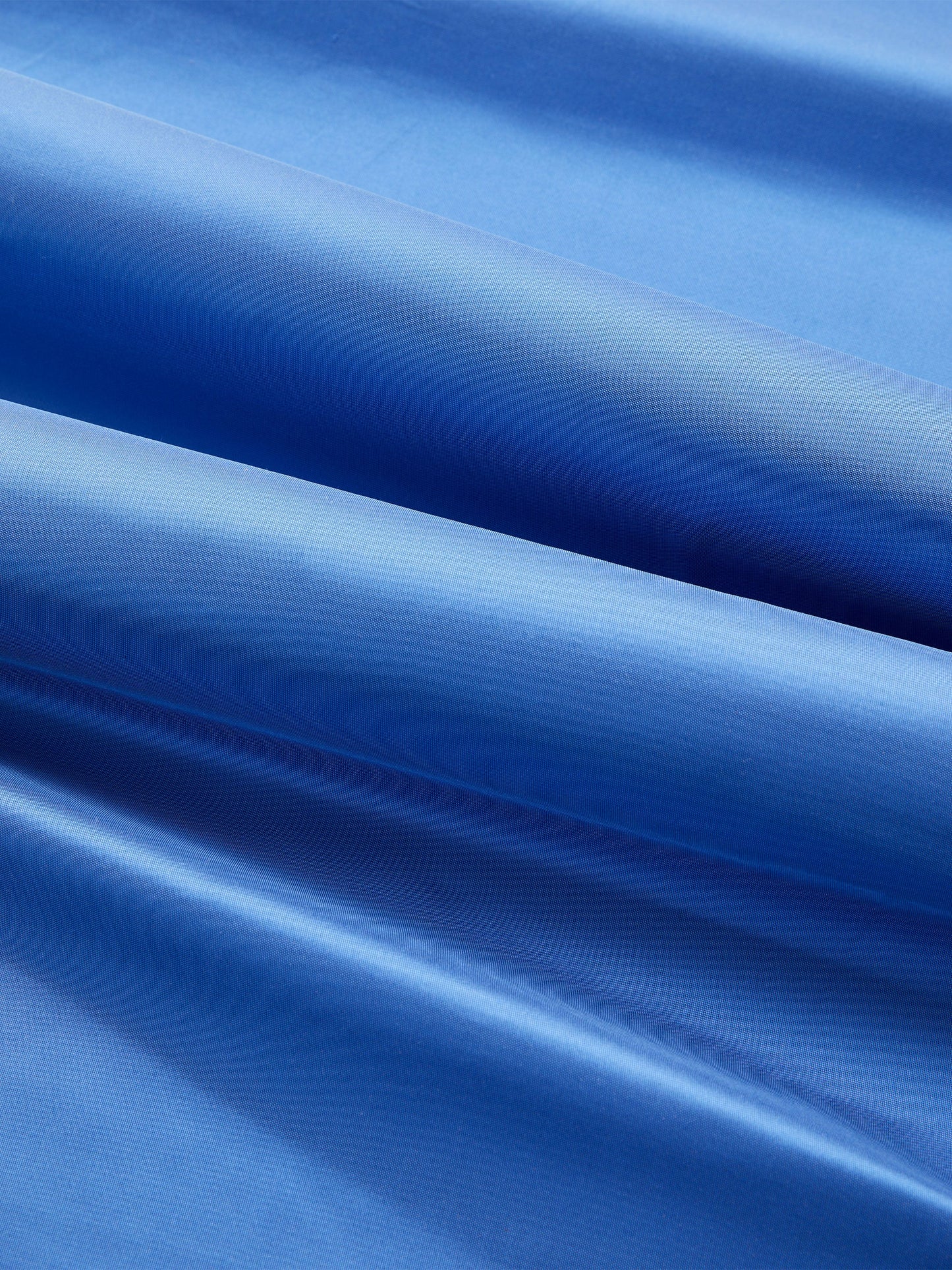SCALAMANDRE OLYMPIA SILK TAFFETA FABRIC AZURE - SC 001927250 NEW SKU # SC272500019