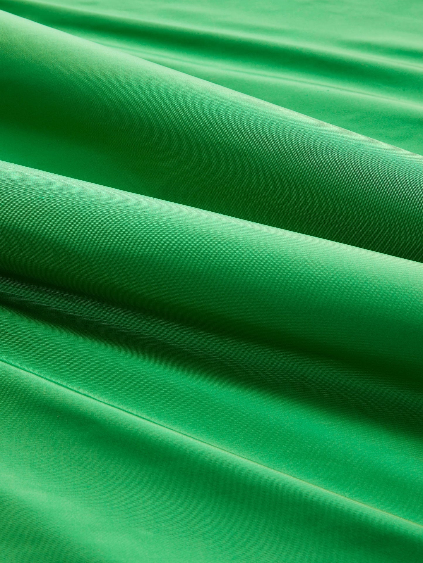 SCALAMANDRE OLYMPIA SILK TAFFETA FABRIC PARROT - SC 002627250 NEW SKU # SC272500026