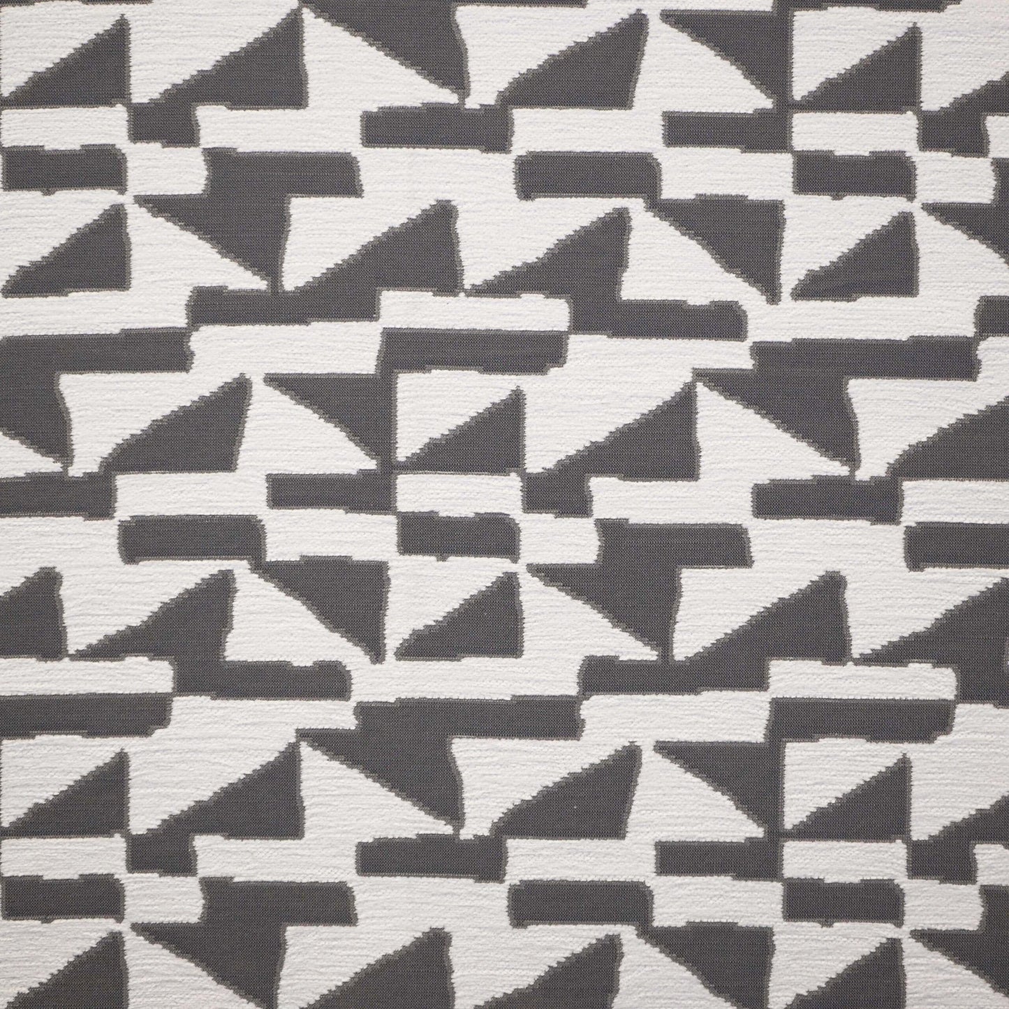 JF Fabrics Inside Out SUNBATHE 95 Fabric Abstract,Texture,Contemporary Grey, White Chenille, Outdoor - 9029895 J9211
