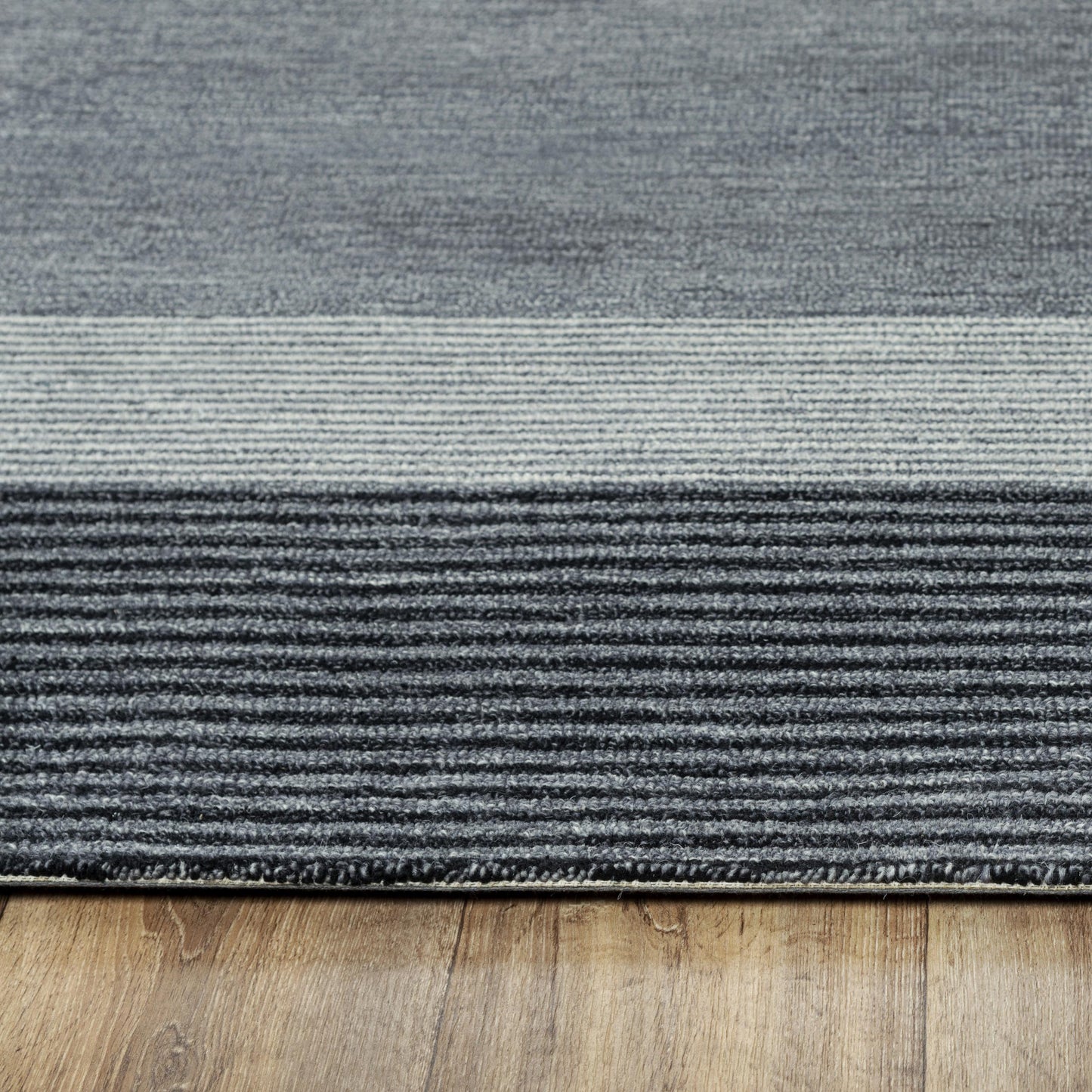 Transitional area rug, 5' x 8'.