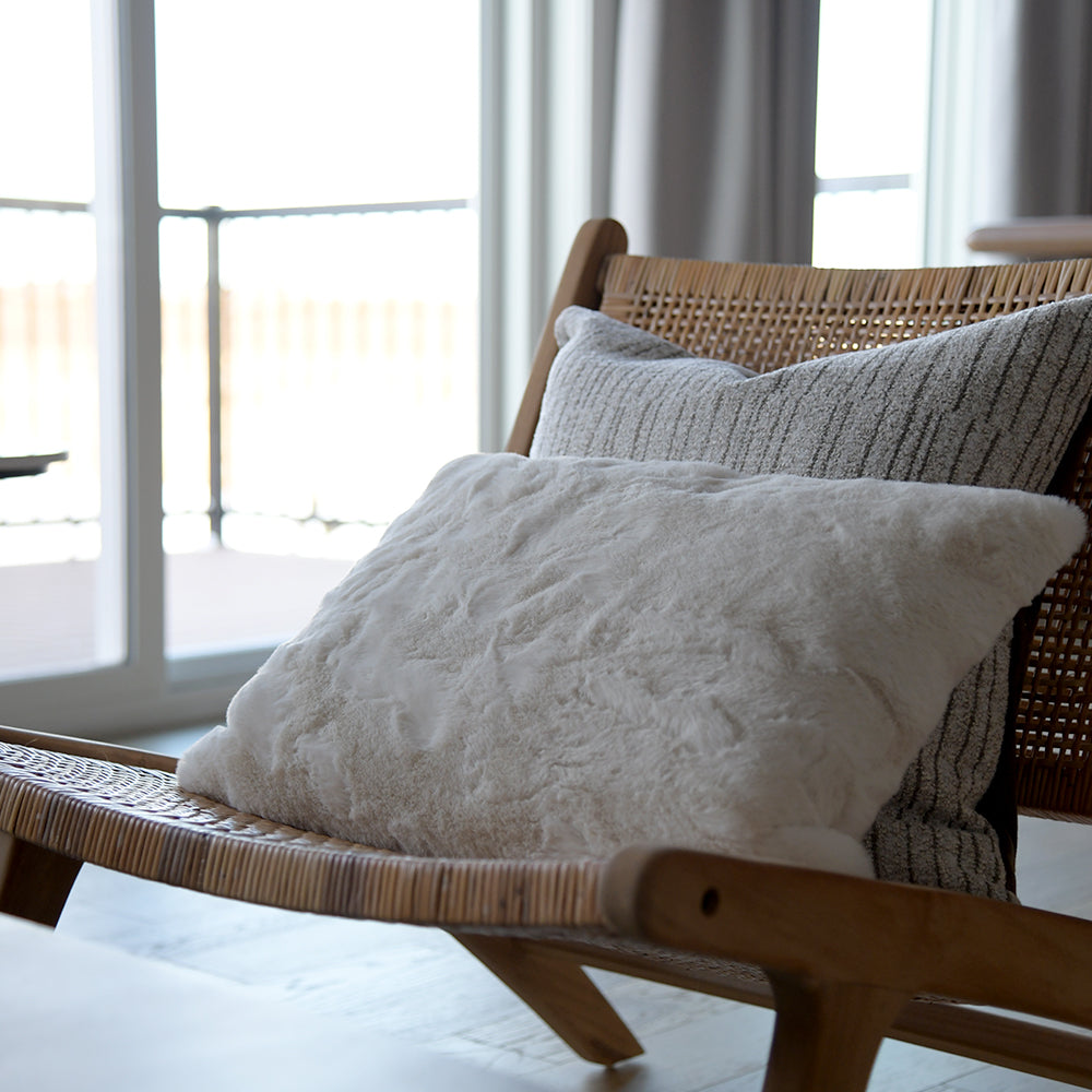 NICHOLASJOHN INC NJ-POLARBEAR Cream Faux Fur Fabric - NJ25-3603