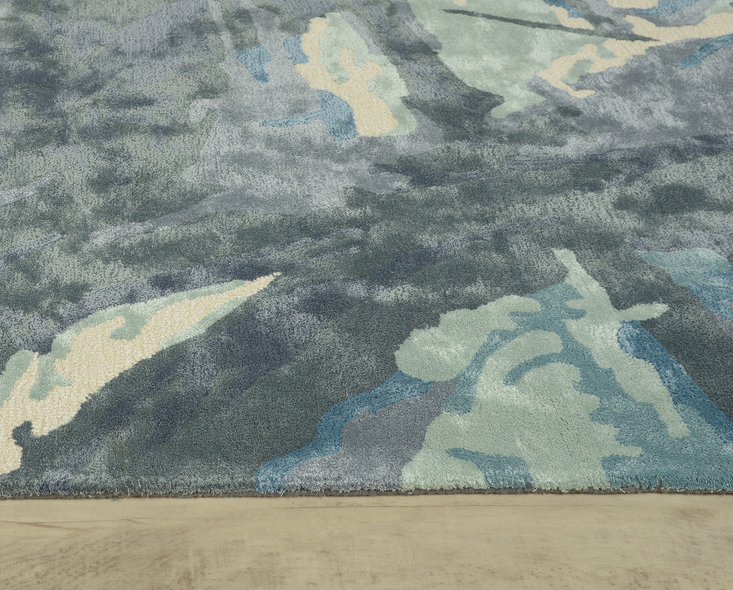 Wave rug, contemporary style, 8' x 10'.