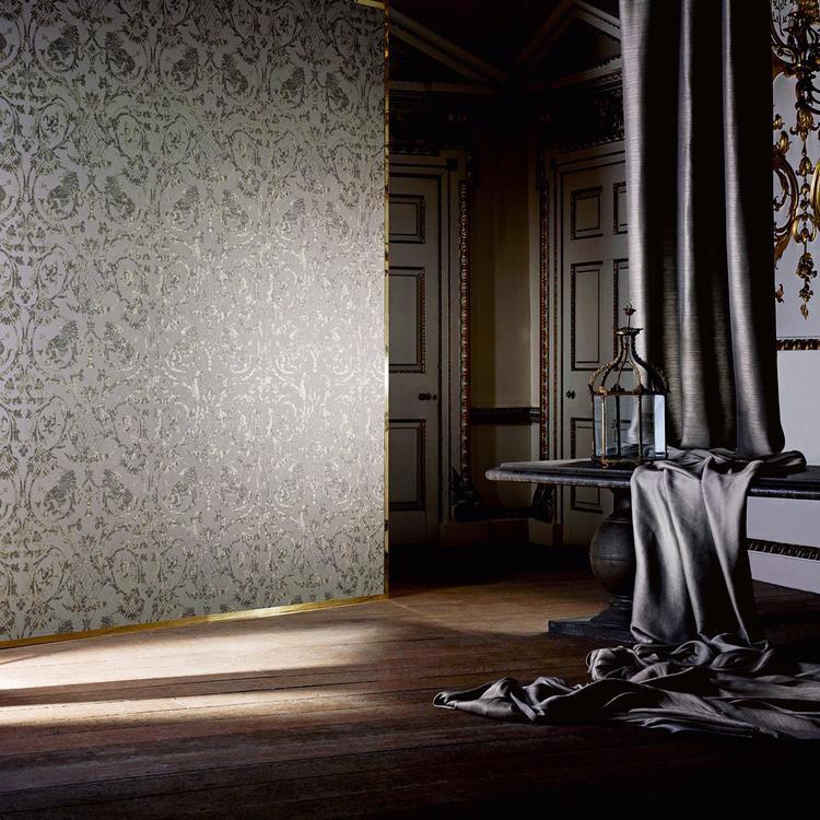 Zoffany Landseer Antique Bronze Wallpaper ZPHA312613 — luxury rotary wide width damask wallpaper with heraldic lion pattern for classic and timeless interior wall décor.