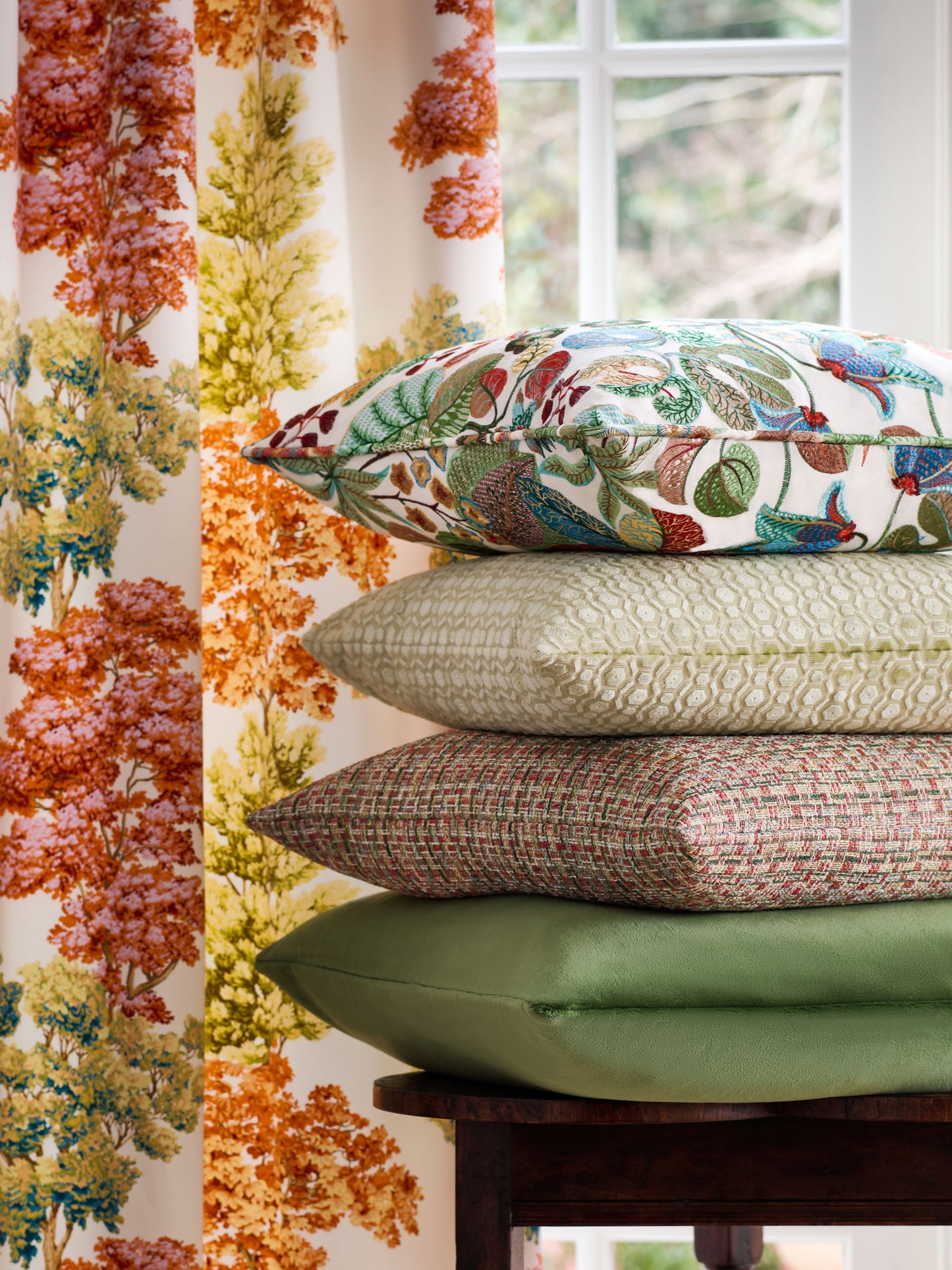 SCALAMANDRE MANETTA FABRIC SPRING - ZS 0007MANE NEW SKU # ZSMANE0007