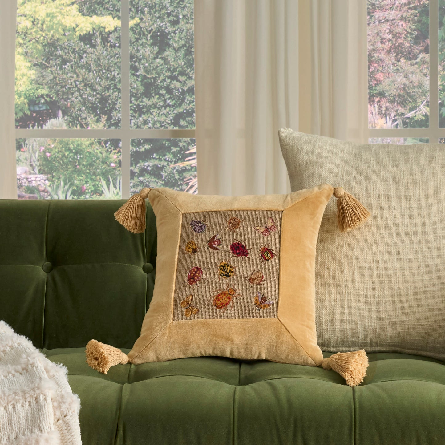 NOURISON HOME 15" x 15" Mina Victory Vintage Beige - 798019092115