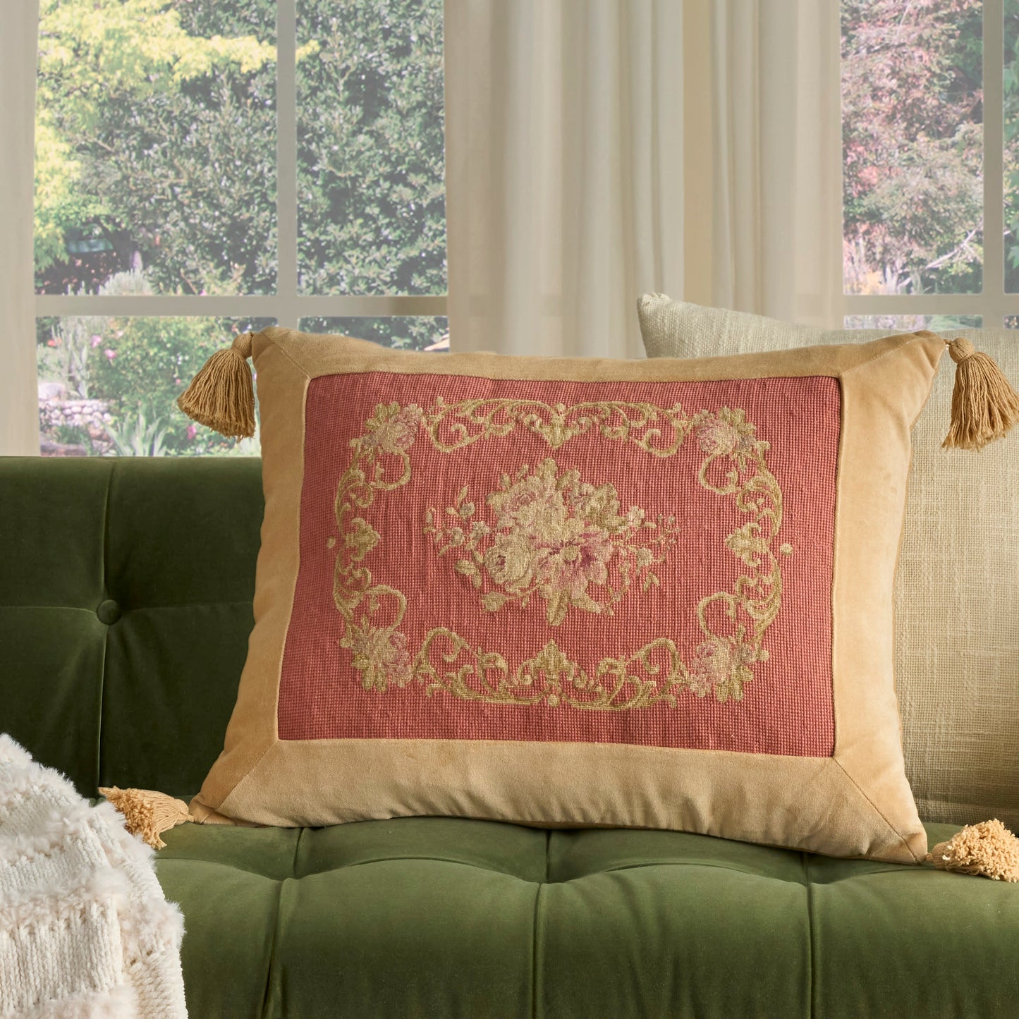 NOURISON HOME 18" x 22" Mina Victory Vintage Coral - 798019091422