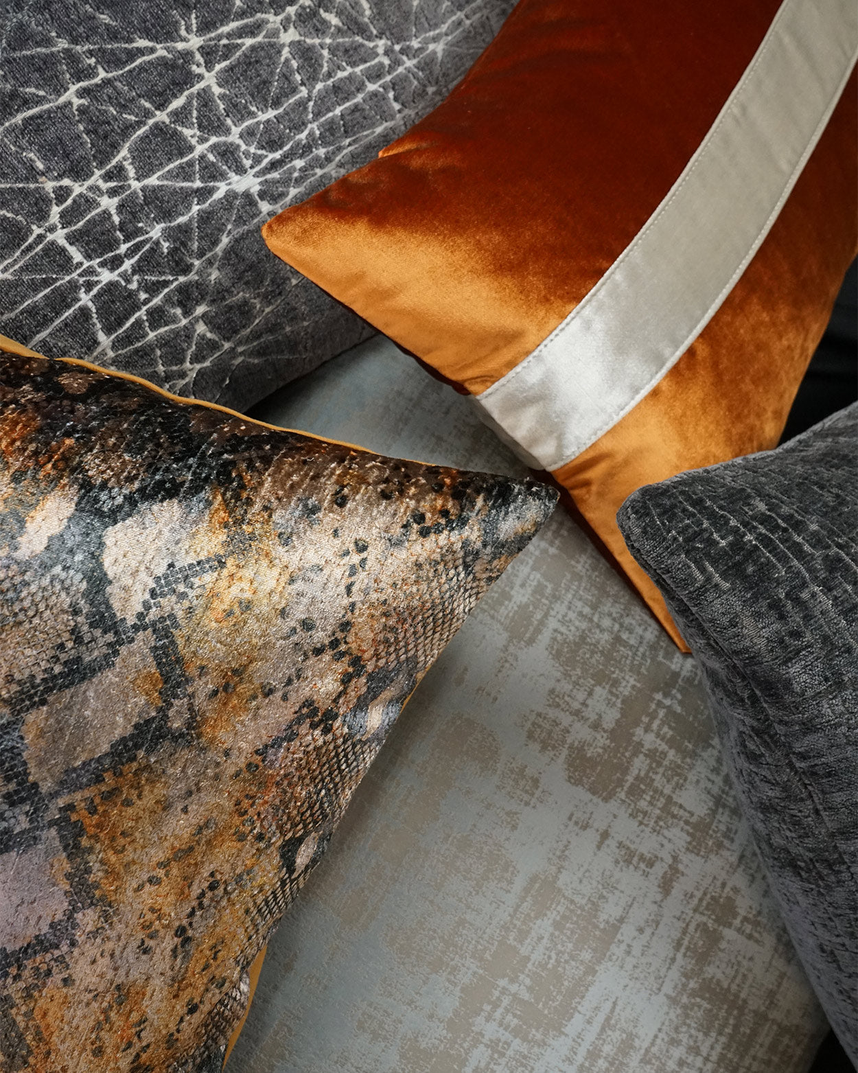 D.V. KAP HOME 24" x 24" Fresco Pillow - Mist Transitional, Abstract - 3364-M-2424