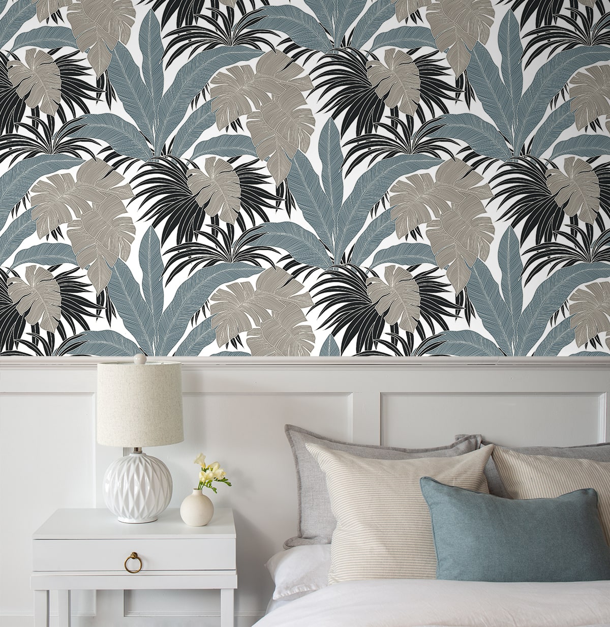 NextWall Laguna Leaf peelƒ??andƒ??stick wallpaper NW58708 ƒ?? bluestone and grey botanical leaf design, vinyl, selfƒ??adhesive and removable.