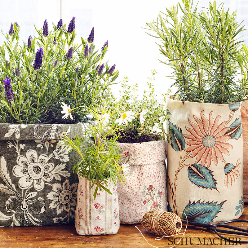 SCHUMACHER FABRIC  COUNTRY CHIC CABANON STRIPE   ROUGE   - 175960