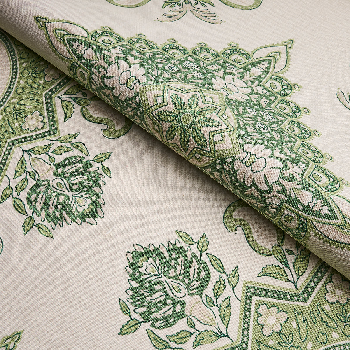 SCHUMACHER  MARK D. SIKES MONTECITO MEDALLION   Leaf Green   - 176485