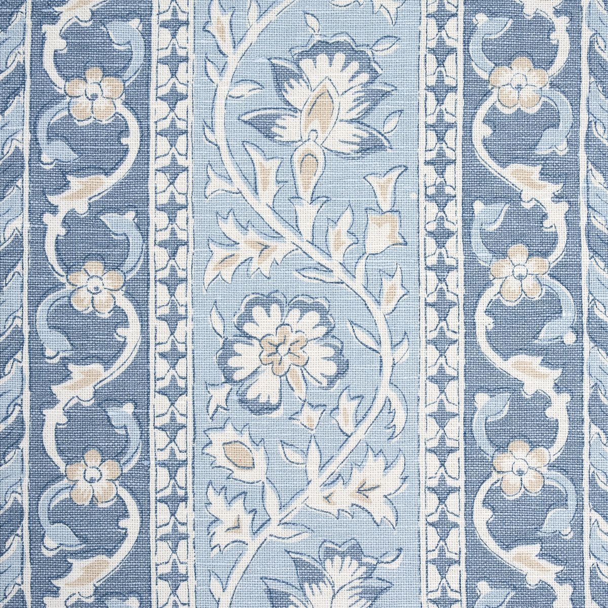 SCHUMACHER FABRIC  MARK D. SIKES OJAI PAISLEY   CHINA BLUE   - 177615