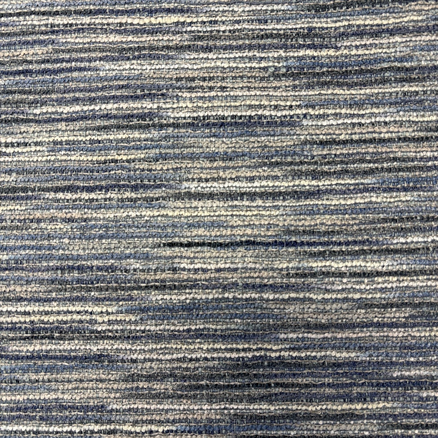 Outlet Twist and Turn Fabricut Textured woven upholstery Blue / Cream   - aqd-252-3d