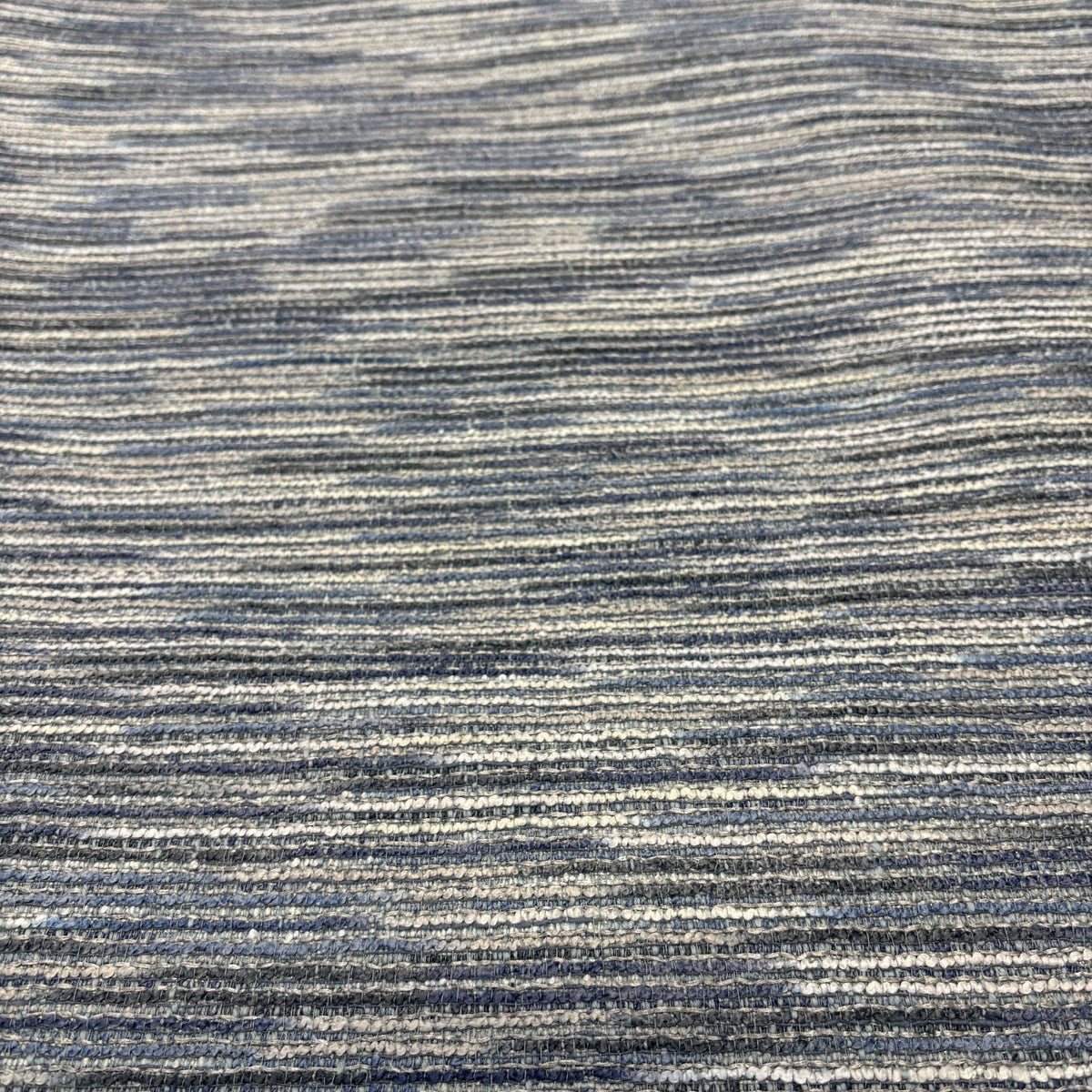 Outlet Twist and Turn Fabricut Textured woven upholstery Blue / Cream   - aqd-252-3d