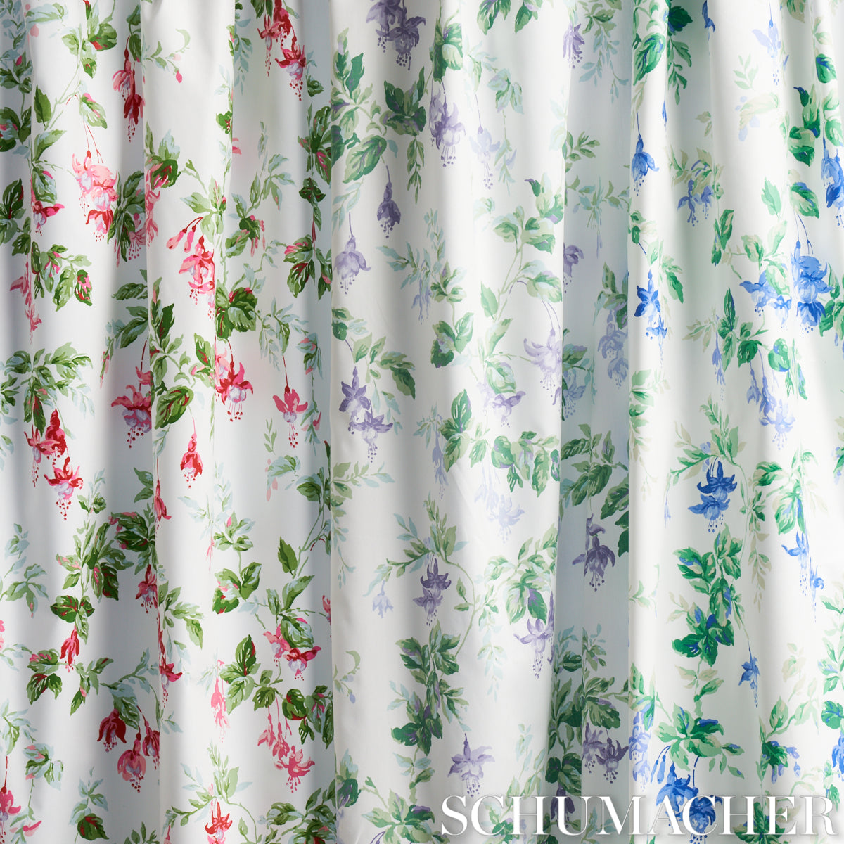 SCHUMACHER FABRIC  REVISIT OF POPULAR PATTERNS GARDEN GATE CHINTZ   COBALT   - 178680