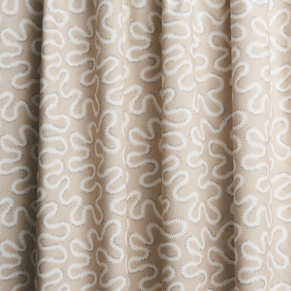 SCHUMACHER FABRIC  NEW TRADITIONAL: PROVEN?????AL ZOELIE   NATURAL   - 180551