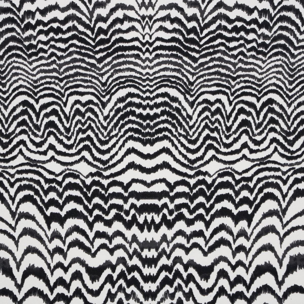 SCHUMACHER  TRINA TURK INK WAVE PRINT INDOOR/OUTDOOR   Black   - 181052