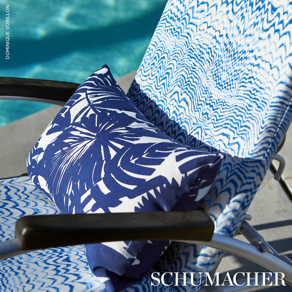 SCHUMACHER  TRINA TURK PALISADES PALM INDOOR/OUTDOOR   Indigo   - 181070