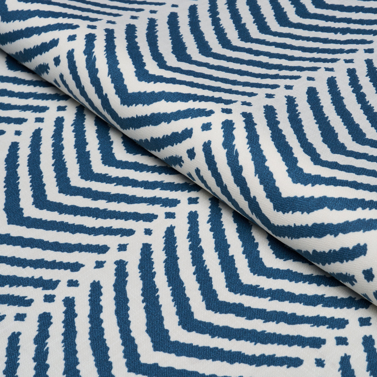 SCHUMACHER  PERENNIAL FAVORITES LA JOLLA INDOOR/OUTDOOR   Navy   - 182003