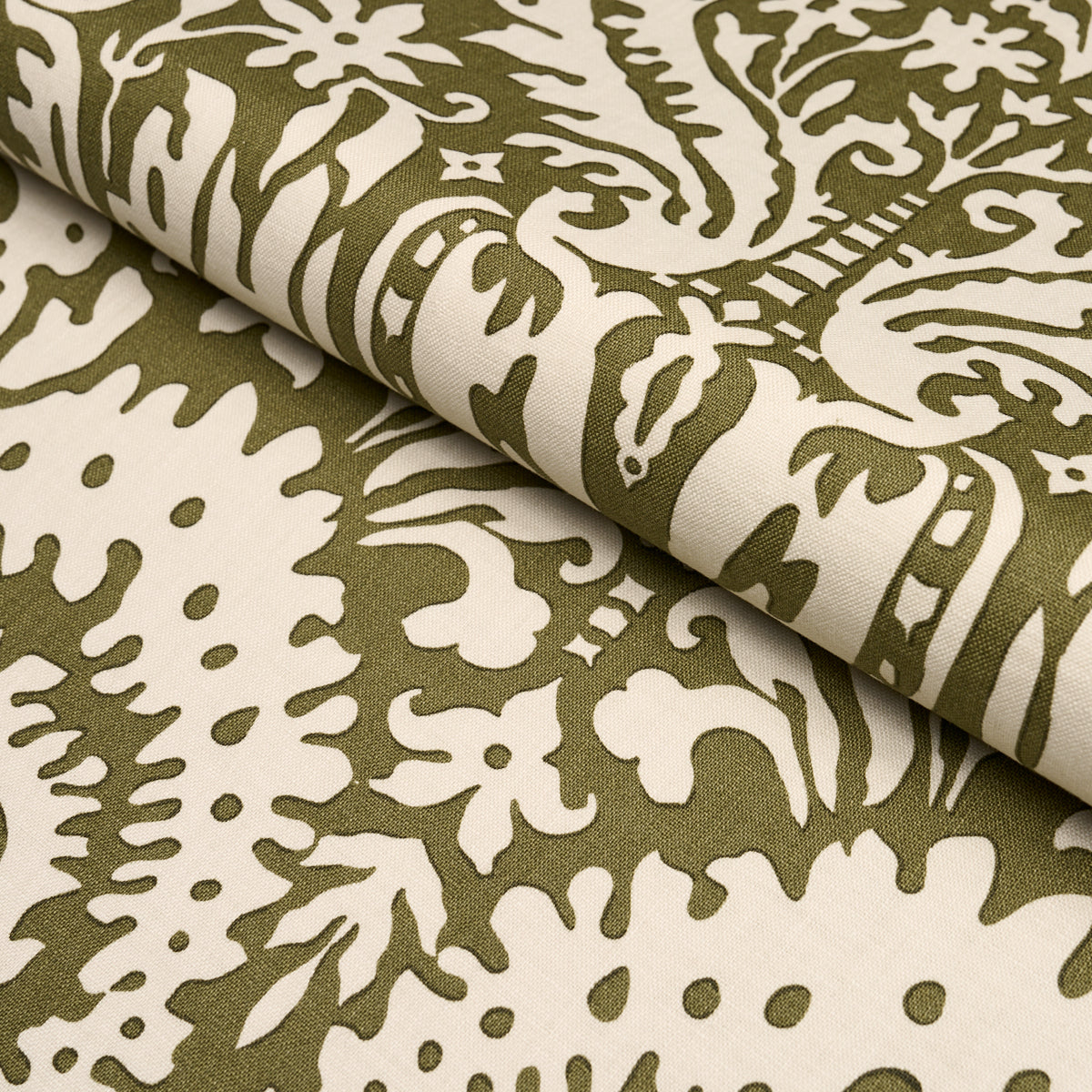 SCHUMACHER  VEERE GRENNEY SUFFOLK DAMASK   Olive   - 182122