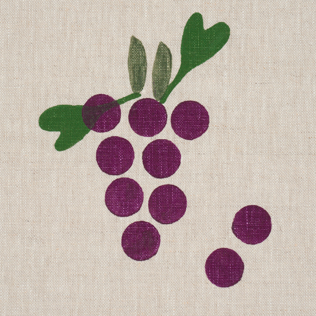 SCHUMACHER  CAROLINE Z HURLEY GRAPES HAND BLOCK PRINT   Purple On Natural   - 182420