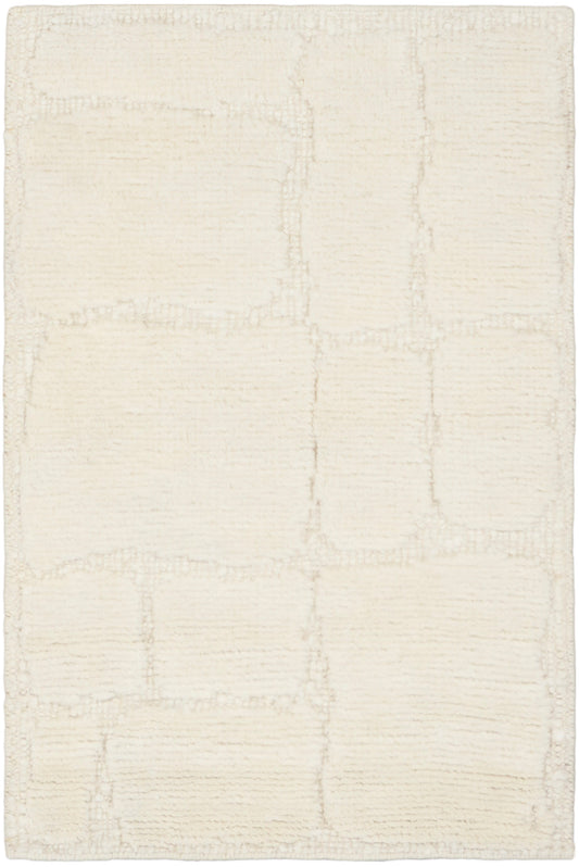 Cream rug with a subtle grid of rectangular patches; soft textured woven look; 2' x 3' rug, neutral floor covering