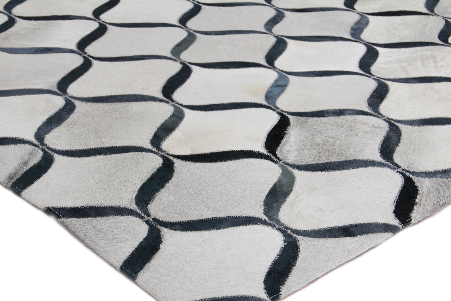 EXQUISITE RUGS   Natural Hide Indoor Hand Stitched    - 2153-4'6"X11'