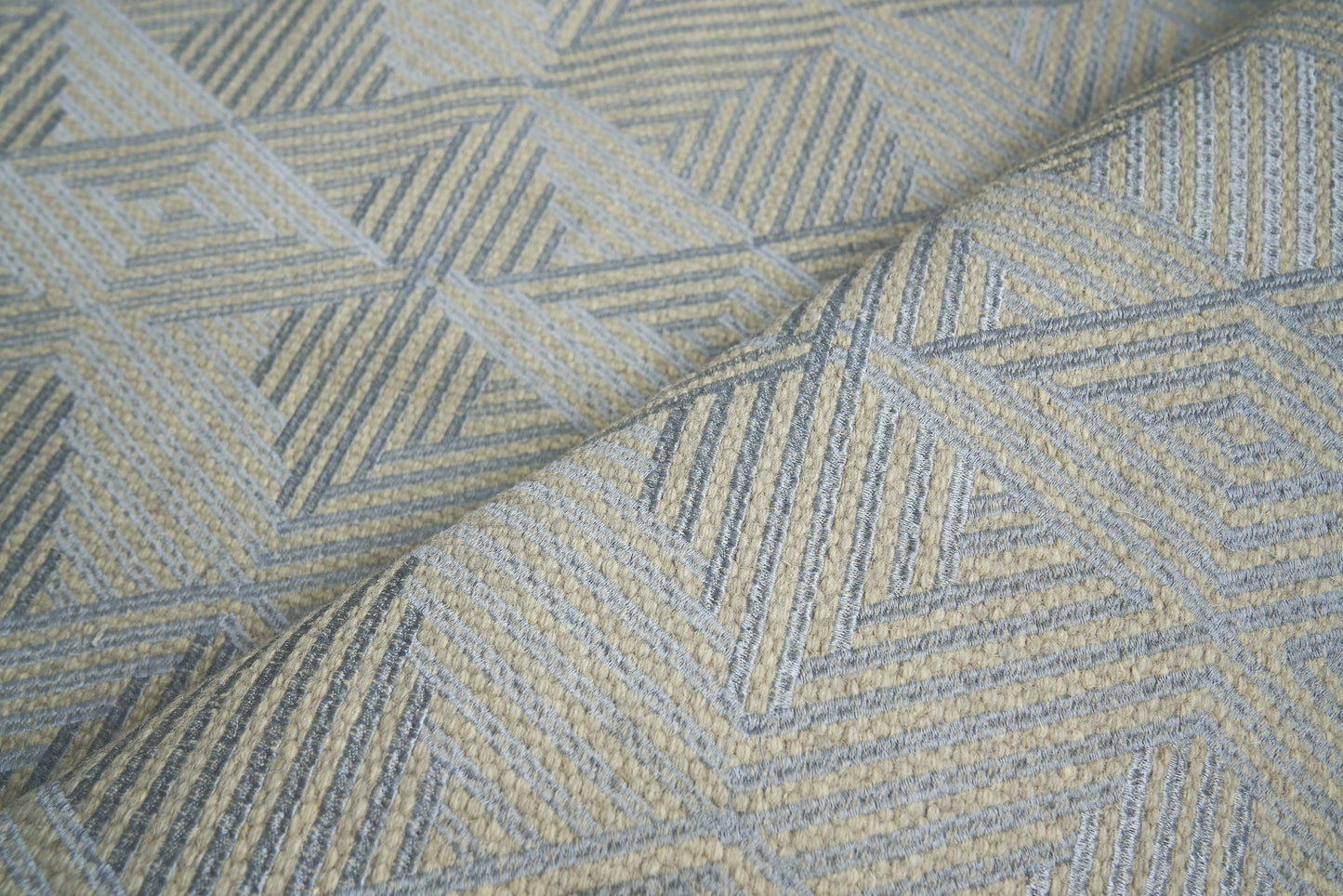 EXQUISITE RUGS OUTLET  Pavilion Indoor Flat Weave    - 2225-5'X8'