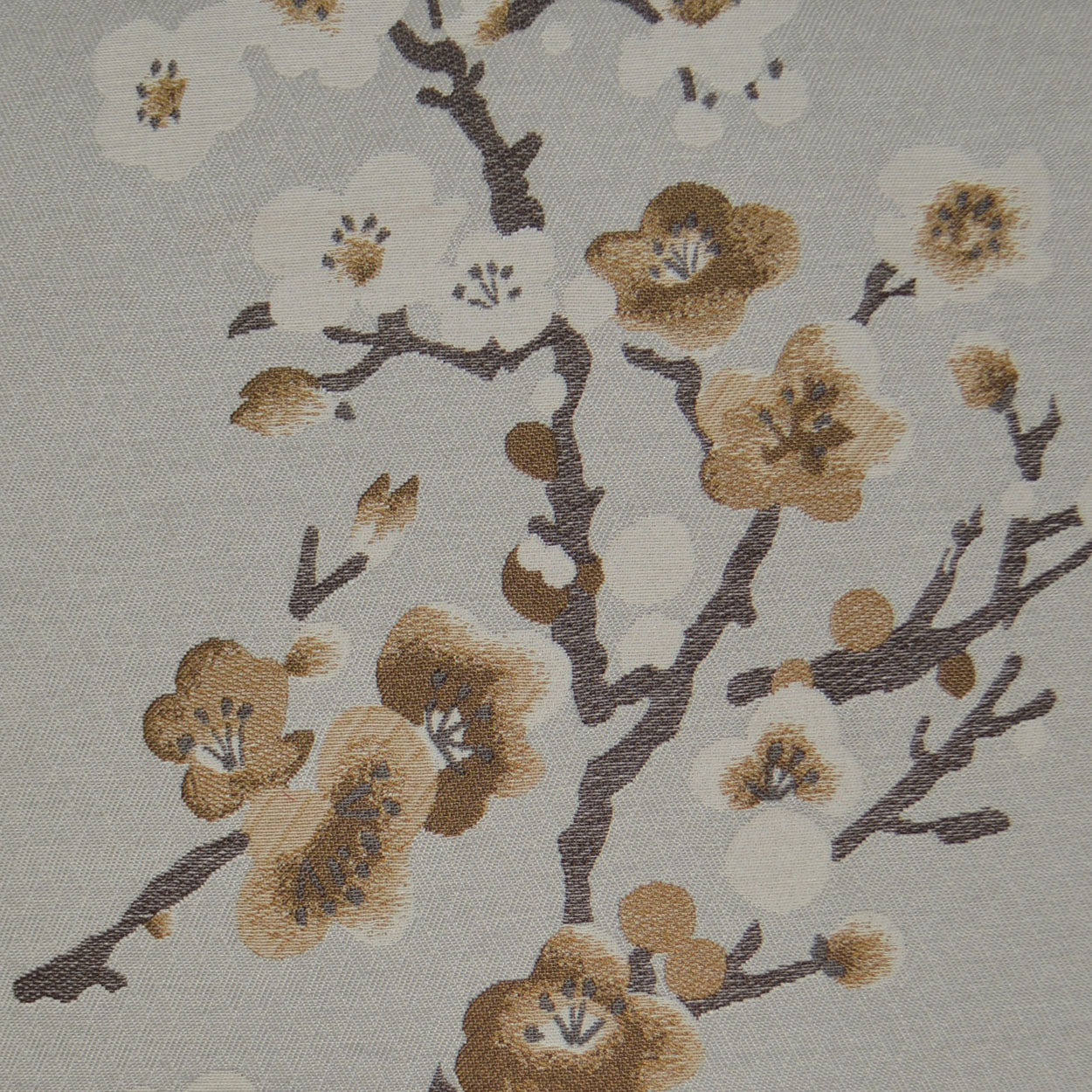 D.V. KAP HOME   24" x 24" Serrulata Pillow - Mica Traditional, Floral    - 2484-M-2424