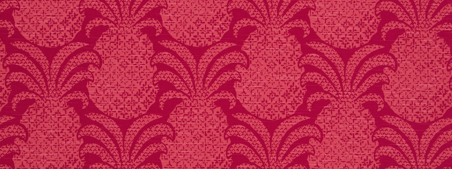 Repeating strawberry pattern in pink and magenta, tropical damask textile/wallpaper design.