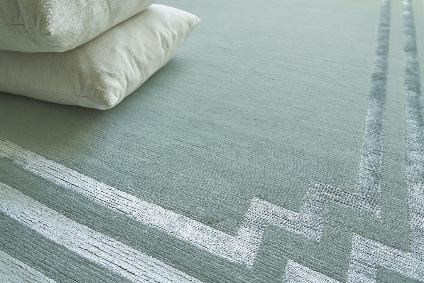 EXQUISITE RUGS OUTLET  Vero Indoor Hand Knotted    - 2688-6'X9'