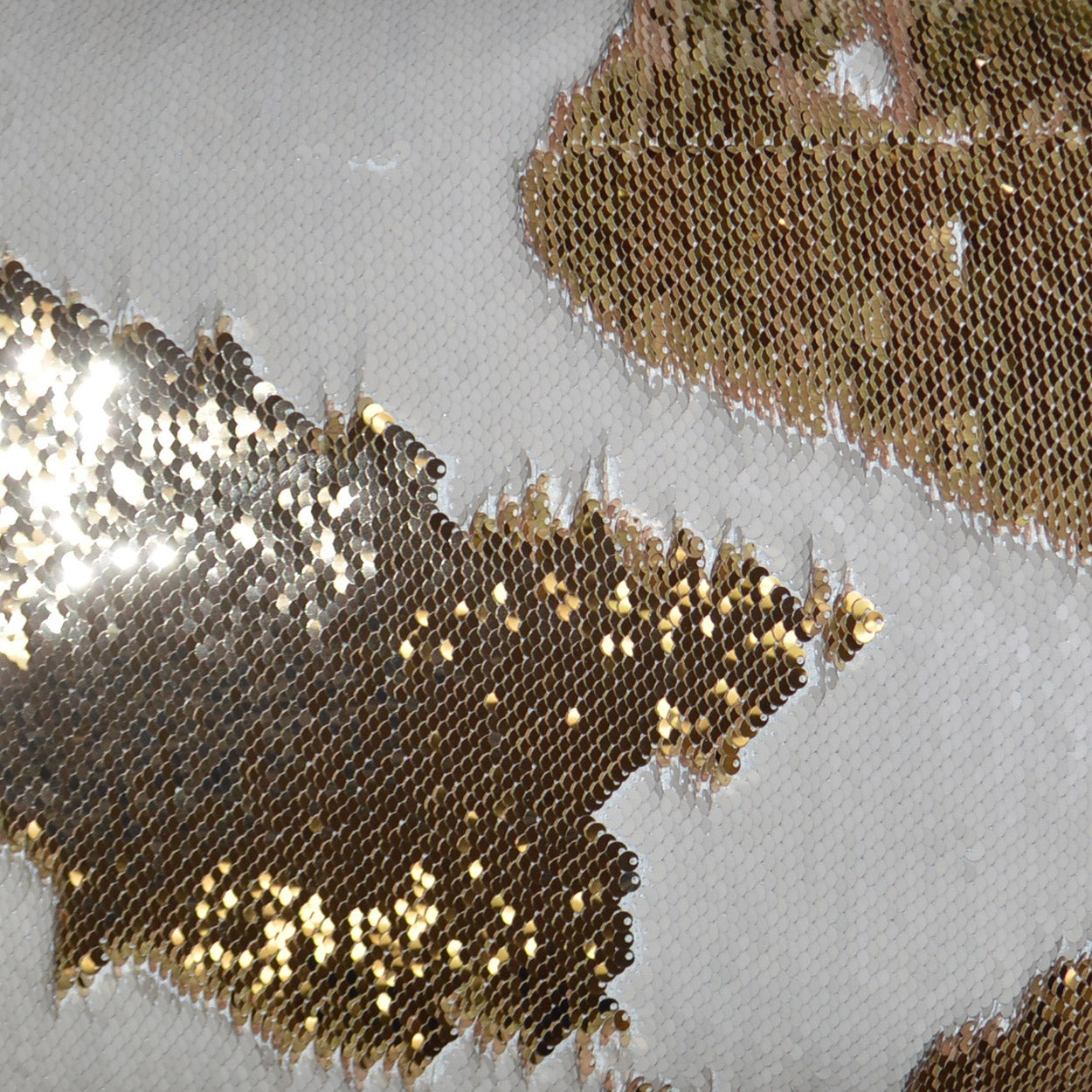 D.V. KAP HOME   14" x 24" Hylee Lumbar Pillow - Ivory Glam    - 2696-I-1424