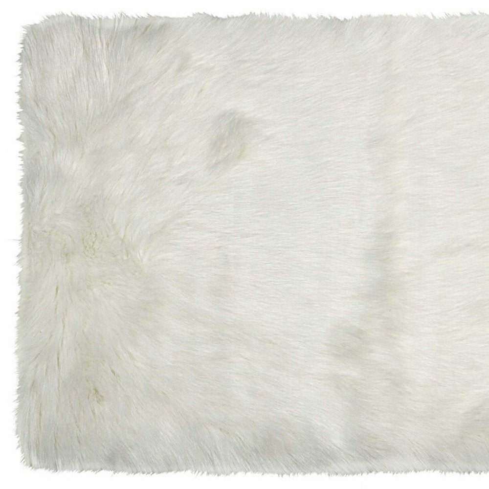 5' X 8' Off White Faux Fur Area Rug