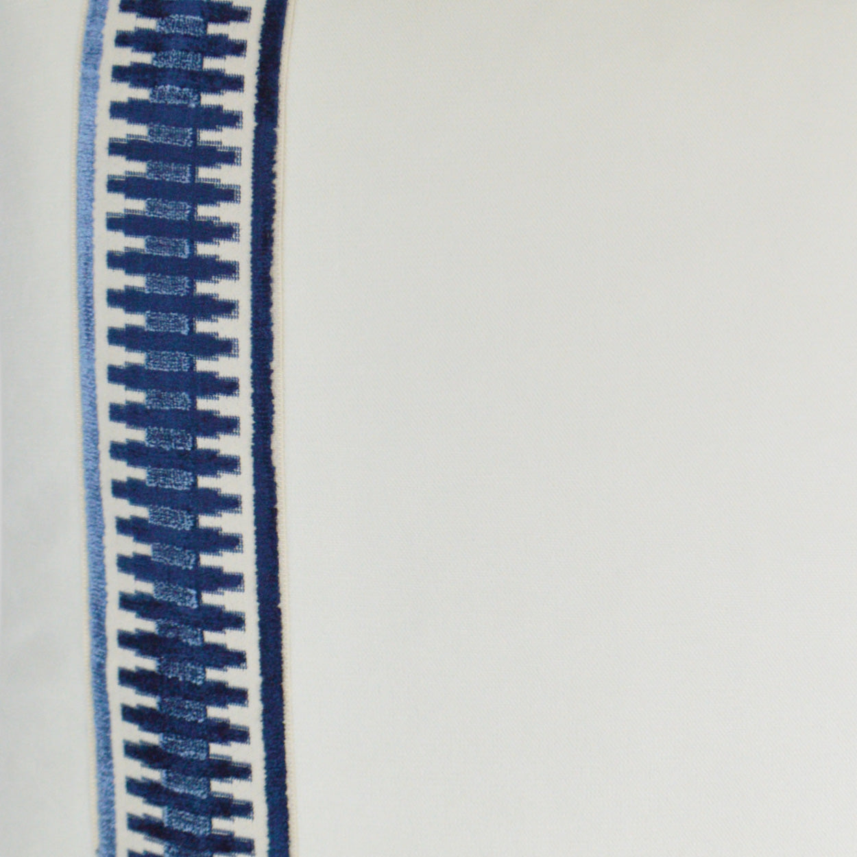 D.V. KAP HOME   24" x 24" Antibes Pillow - Blue Traditional, Band / Ribbon    - 3033-B-2424