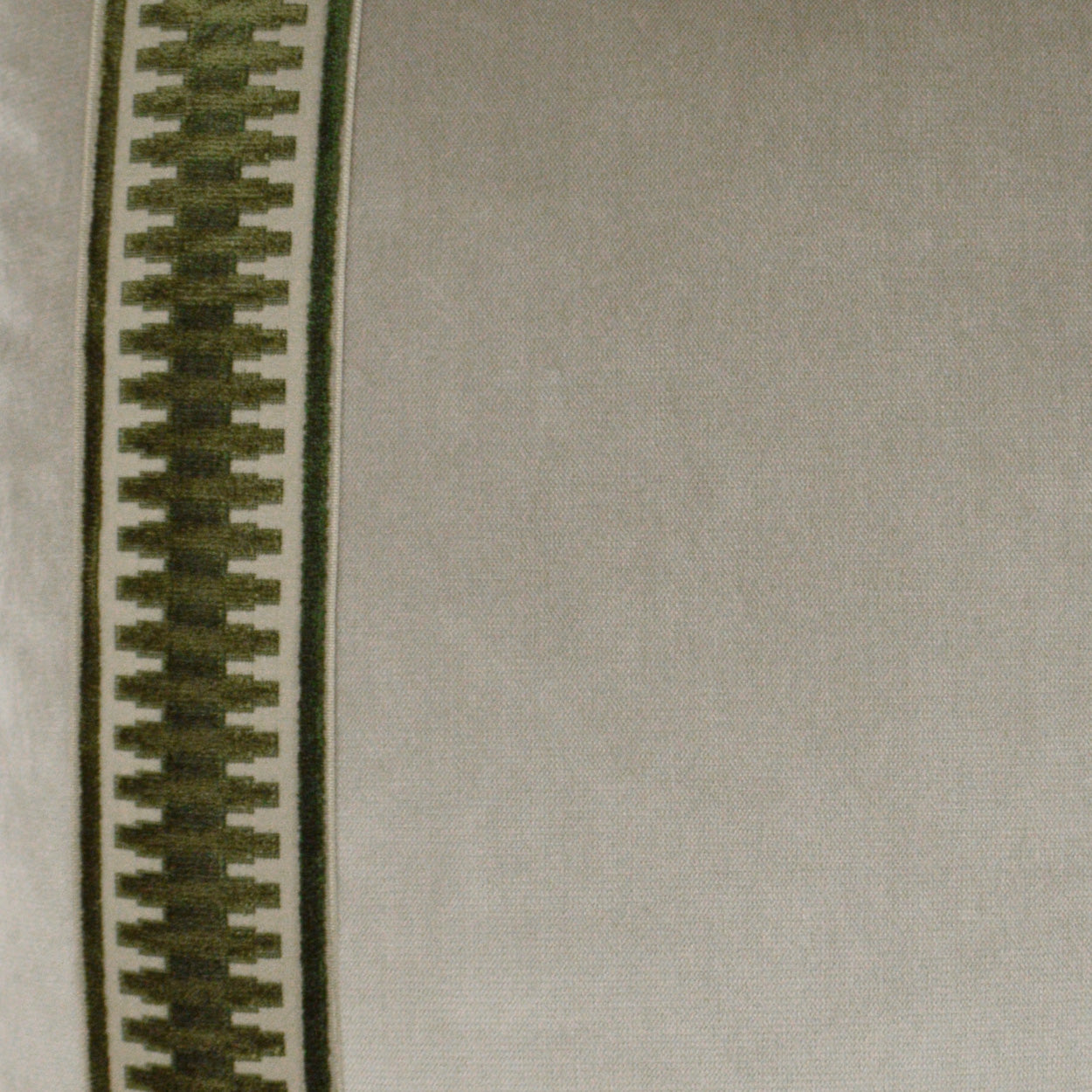 D.V. KAP HOME   24" x 24" Antibes Traditional, Band / Ribbon    - 3033-E-2424