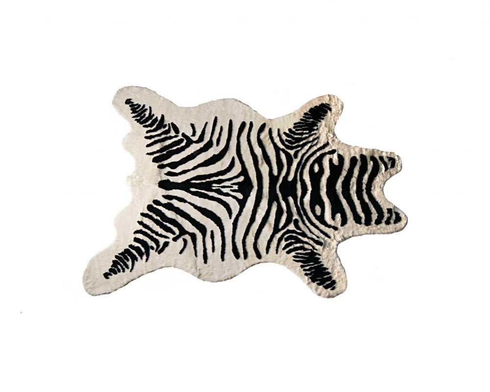 5' X 7' Black And White Faux Cowhide Zebra Print Area Rug