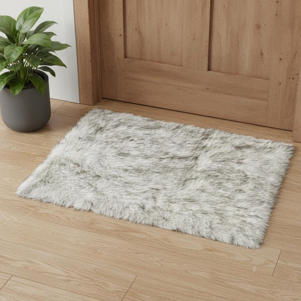 3' X 5' Gray Faux Fur Area Rug